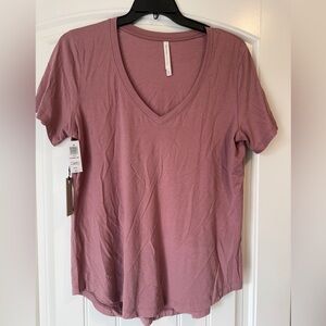 Babaton Dusty Rose V-Neck Short Sleeve Tee XL-NWT
